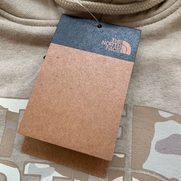 The North Face Half Dome Pullover Hoodie - Picture 4 of 11